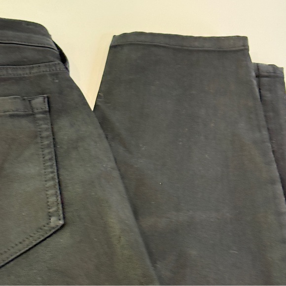 ✨ Banana Republic Black Stretch Jeans – Size 27 Sleek & Sculpting Fit-Preloved ✨ - Picture 3 of 16